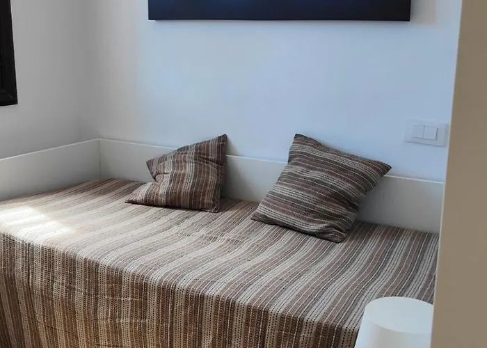 Parque Santiago 1 On The Coastline * Playa de las Americas (Tenerife)