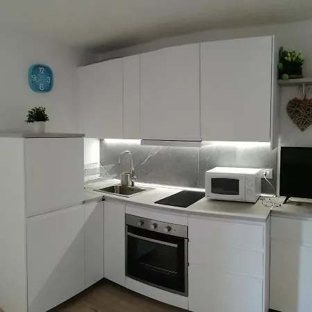 Parque Santiago 1 On The Coastline * Playa de las Americas (Tenerife)